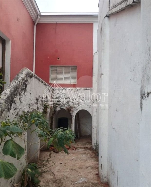 Casa Térrea com 2 dormitórios.