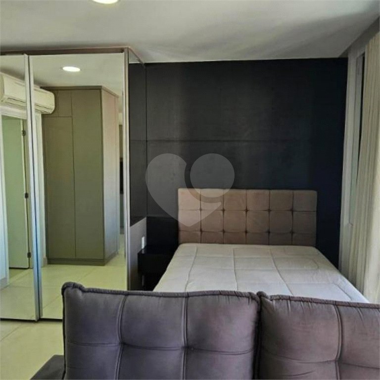 Apartamento no Itaim Bibi de 45m2 com 1 dorm, 1 banheiro, 1vaga. Estuda permuta. Viva a um passo dos melhores shoppings, hospitais, escolas e rodovias principais com 1 dorm, 1 banheiro, 1 vaga. Estuda permuta