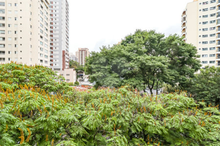 Oportunidade Espaçosa: Apartamento de 88 m² na Bela Vista!