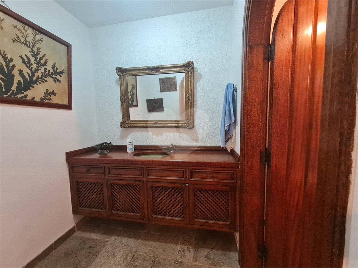Casa à venda com 3 quartos, sendo 1 suíte, em Interlagos, São Paulo, SP