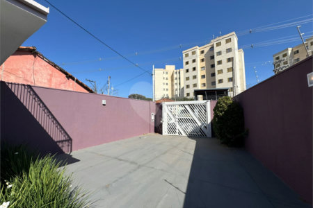 Imóvel comercial á venda, com 766m2 de terreno, em São Carlos-SP