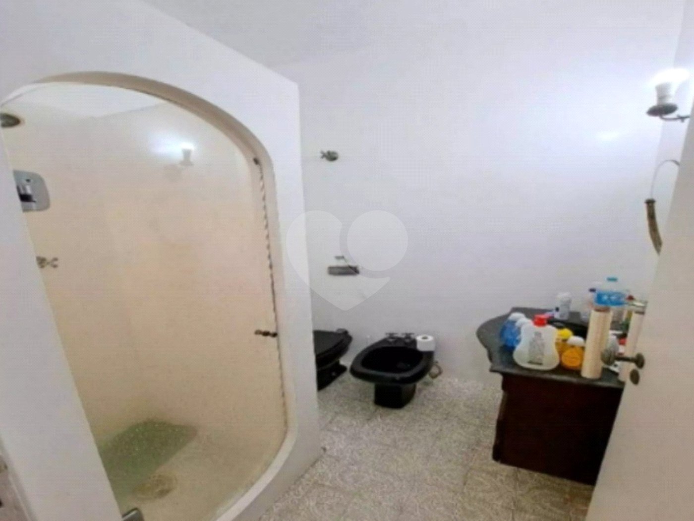 Sobrado com 112m² , 3 dormitórios , sendo 1 suíte , 3 vagas de garagem , à venda no Bosque da Saúde.