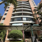 Apartamento de 3 dormitórios com suíte e 2 vagas na Vila São Francisco