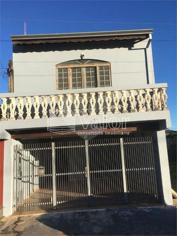 Casa Sobrado com piso cerâmico, com 3 dormitórios no Jardim Ricetti