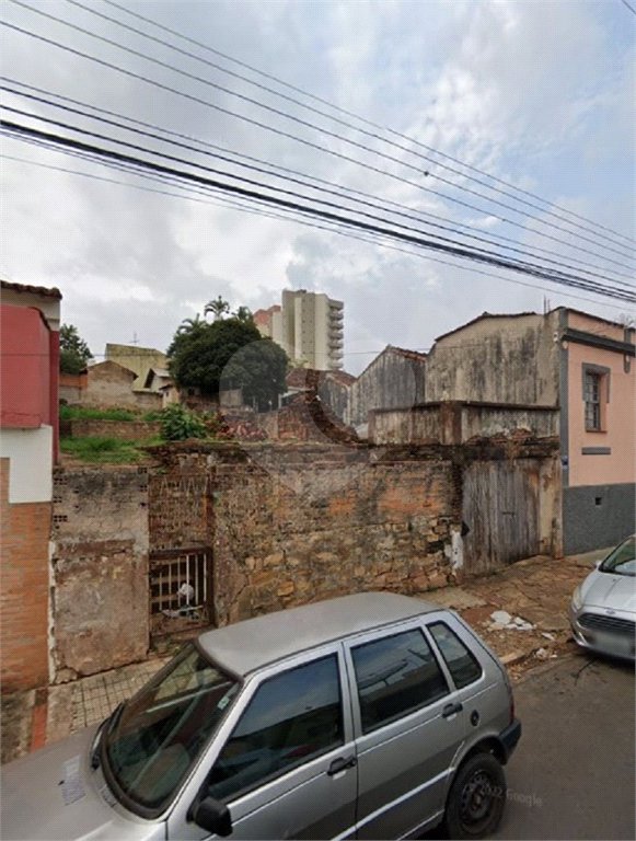 Terreno com 421 m², localizado no centro de São Carlos