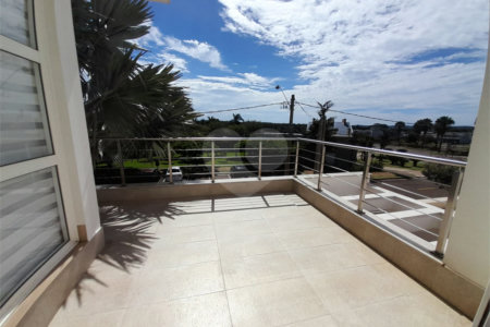 Casa à Venda no Condomínio Damha III – Elegância e Conforto para sua Família