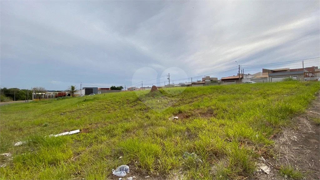 Quadra à venda na av. Rio das Pedras com 3.444 m² divido em 13 lotes bairro Altos do Taquaral