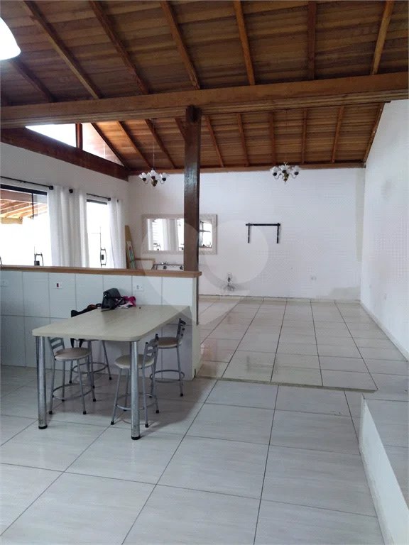 Casa com 3 dormitórios para locação, 222 m² - Vila Borghesi - São Roque/SP