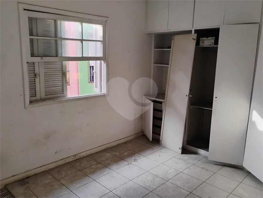 Sobrado na Vila Santa Catarina — 121 m² | Esquina Estratégica
