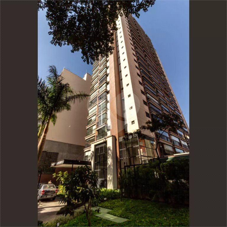 Apartamento á Venda de 1 Dormitório com Varanda na Bela Vista em São Paulo- R$ 745.000