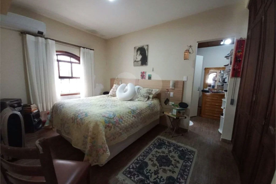 Casa à venda com 3 quartos, sendo 2 suítes, em Jardim Oriental, São Paulo, SP