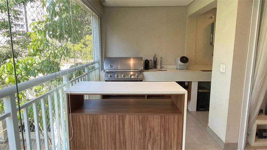 Apartamento à venda com 3 quartos, sendo 1 suíte, em Vila Andrade, São Paulo, SP