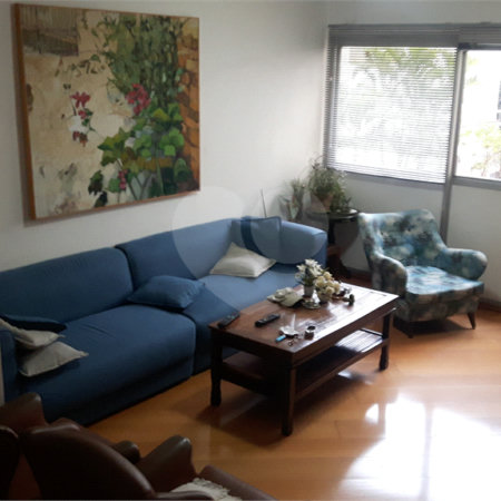 Apartamento de 2 quartos à venda perto do Metrô Paraíso! Excelente localização!