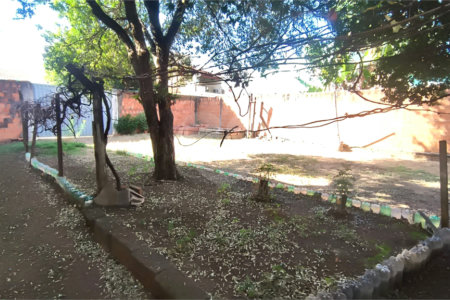 Terreno á venda no Jardim Tangara.