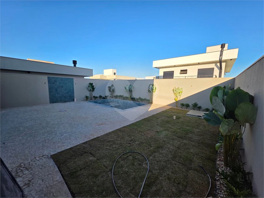 Casa sobrado 3 suítes com piscina Parque Faber IV