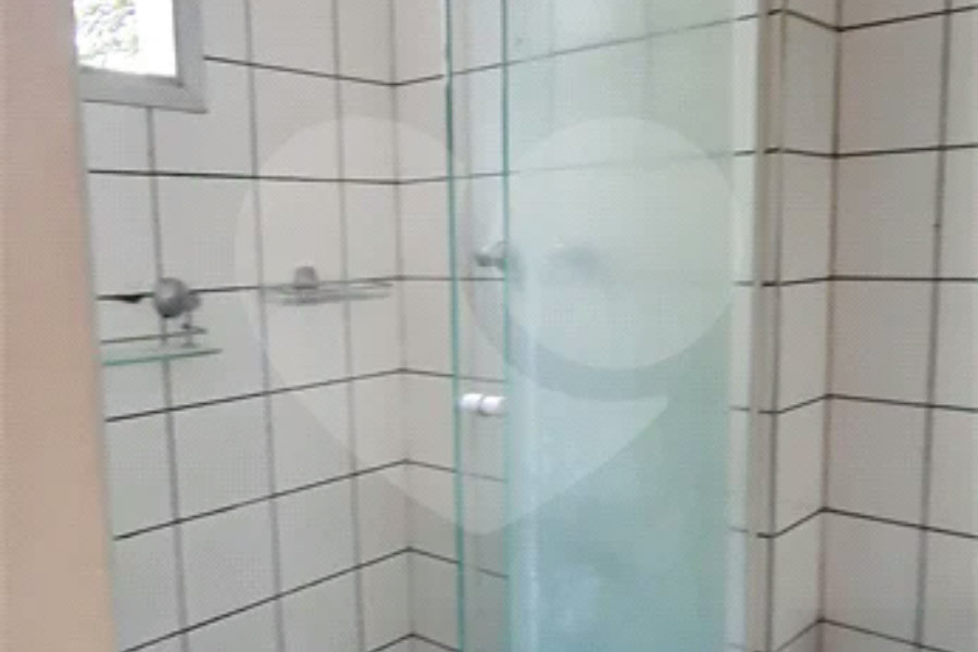 Apartamento 2 quartos (1suíte) 1 vaga na rua Piracema próximo a Saint Tropez