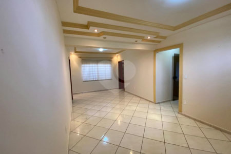 Casa no Jardim Hikare