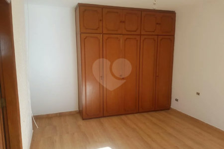 CASA TÉRREA PARA VENDA OU LOCAÇÃO COM 3 DORMITÓRIOS NO BOLSÃO DE INTERLAGOS