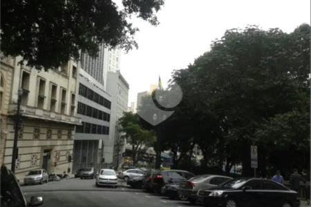 Studio / Kitnet No Centro em Frente ao Metrô