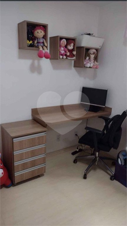 Apartamento no Condomínio Mont Royal.