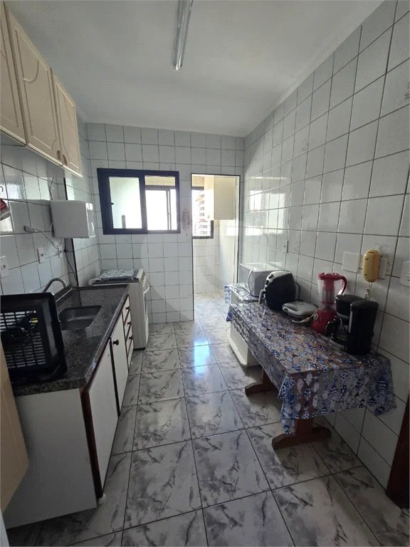 Belíssimo apartamento recém reformado na Praia Grande.