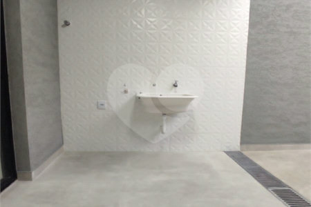 Sobrado à venda na Vila Carrão, 3 quartos (1 suíte)