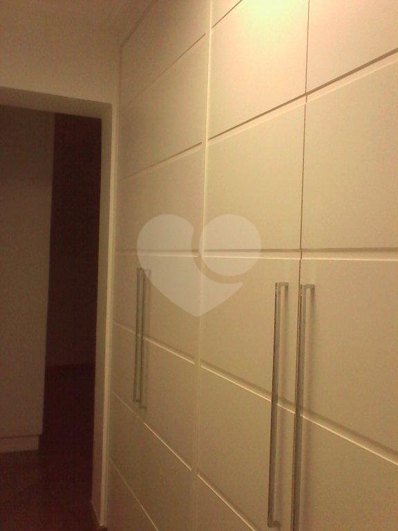 CASA TÉRREA ASSOBRADADA A VENDA NO TREMEMBÉ - 4 DORMS (2 SUÍTES), CHURRASQUEIRA E 4 VAGAS DE GARAGEM