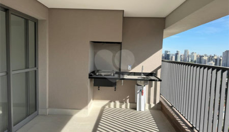 Apartamento à venda com 3 quartos, sendo 1 suíte,  em Mirandópolis, São Paulo, SP
