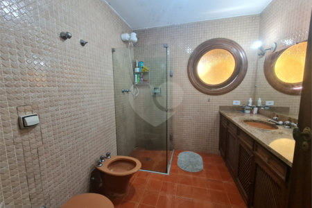 Casa à venda com 3 quartos, sendo 1 suíte, em Interlagos, São Paulo, SP