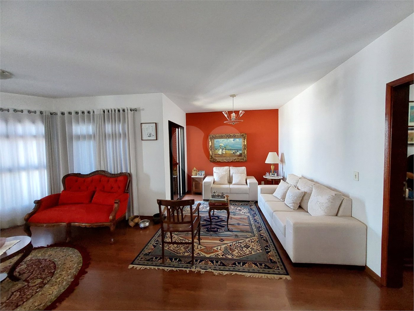 Apartamento com 3 suítes no centro de São Carlos