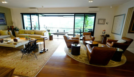 Apartamento à venda com 4 quartos, sendo 3 suítes,  em Santo Amaro, São Paulo, SP