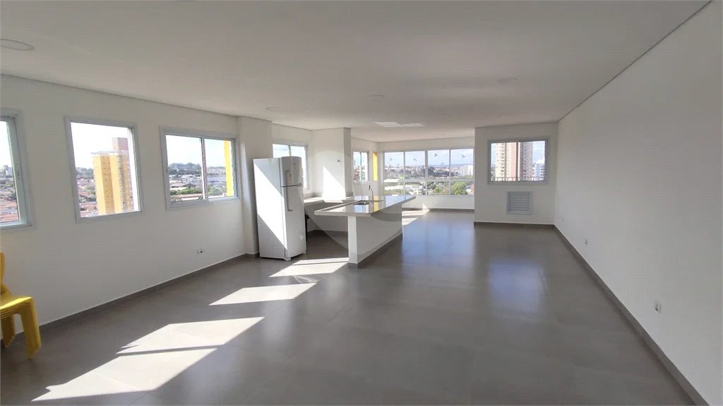 Vende-se apartamento no Edifício Residencial Flor do Ipê