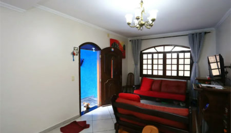 Sobrado à venda com 4 quartos, sendo 1 suíte, em Vila Sônia, São Paulo, SP