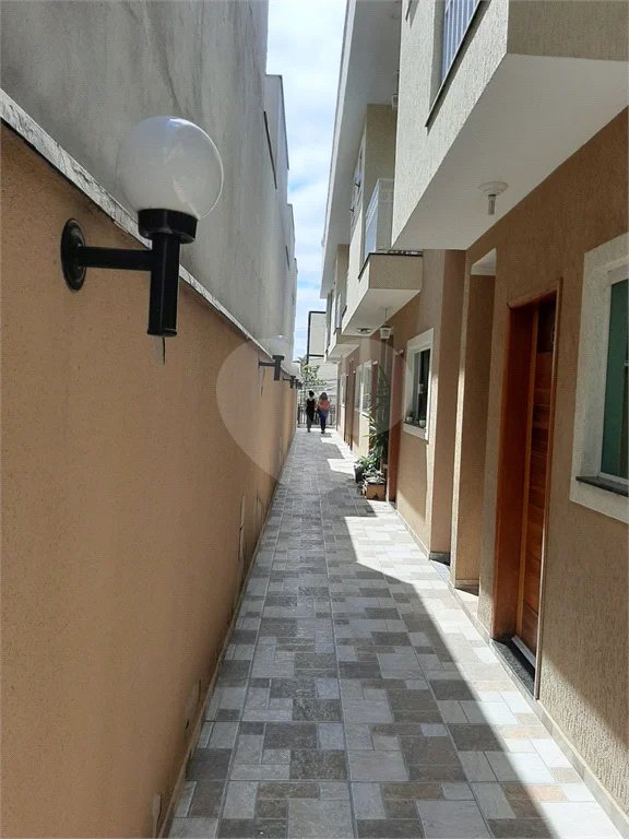 Casa em condomínio com 55m² , 2 dormitórios , sendo 2 suítes , 2 vagas , à venda na Penha.