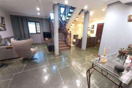 Casa à venda no Condomínio Vista Alegre Sede em Vinhedo/SP