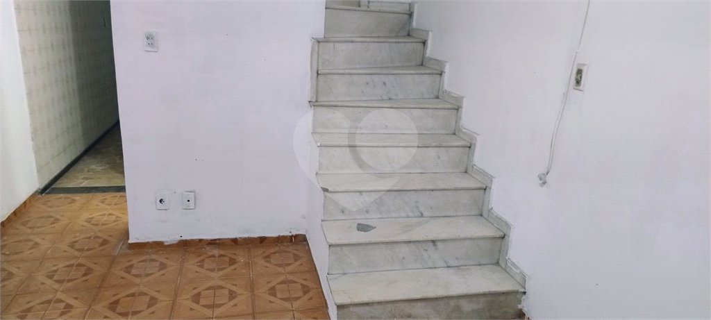 2 Casas – Bairro Aricanduva - c/ Salão Alugado – 56 m2 e 80 m2 – Terreno 5 x 25