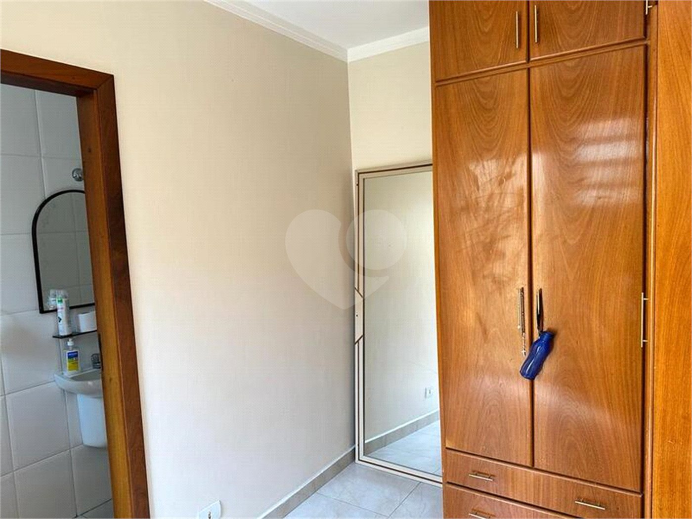 Sobrado com 5 dorm. sendo 2 suites