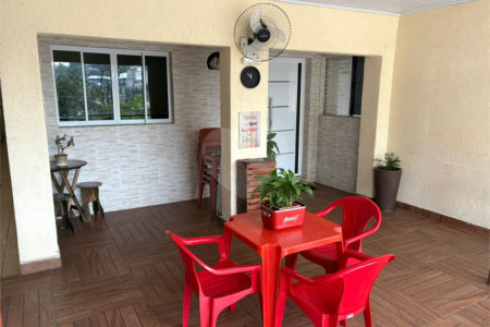 Oportunidade Casa Terrea e Ampla com 173 m² e Quintal e Área Gourmet JARDIM ARICANDUVA