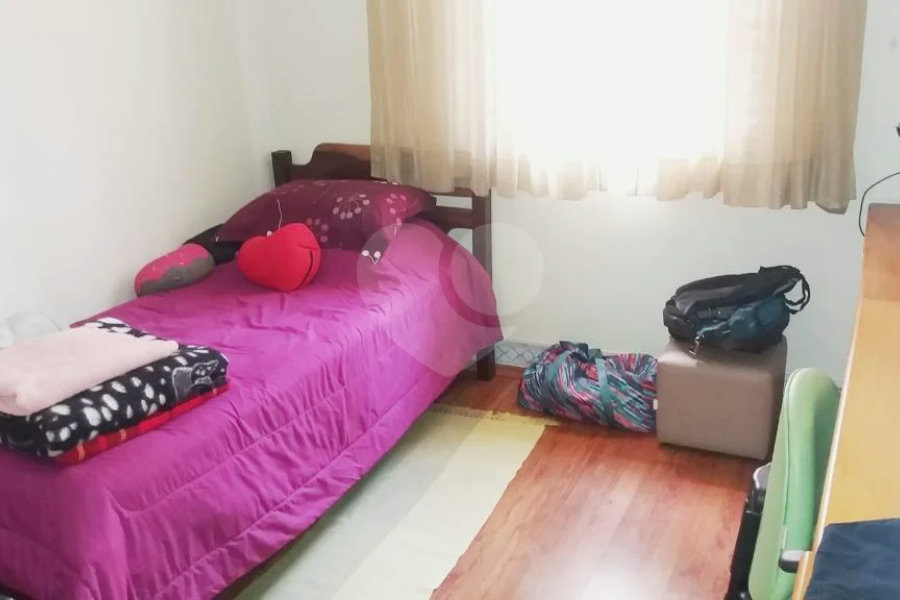 Sobrado de 105m2 à venda com 3 dormitórios na Vila Santa Catarina