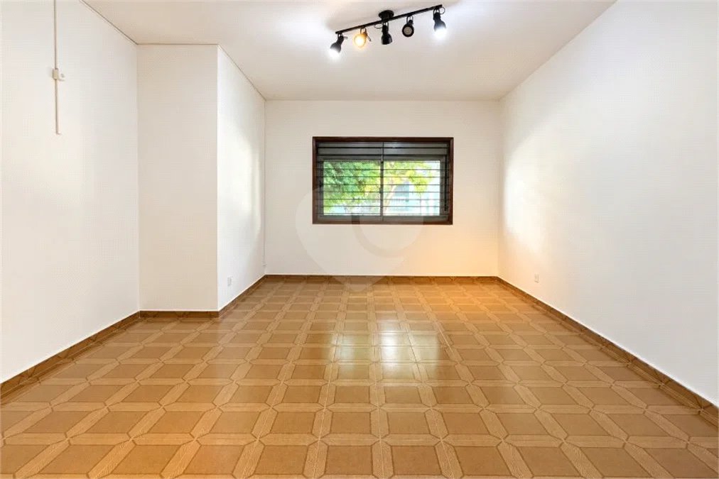 Casa á venda com 253 m² - Jardim da Saúde