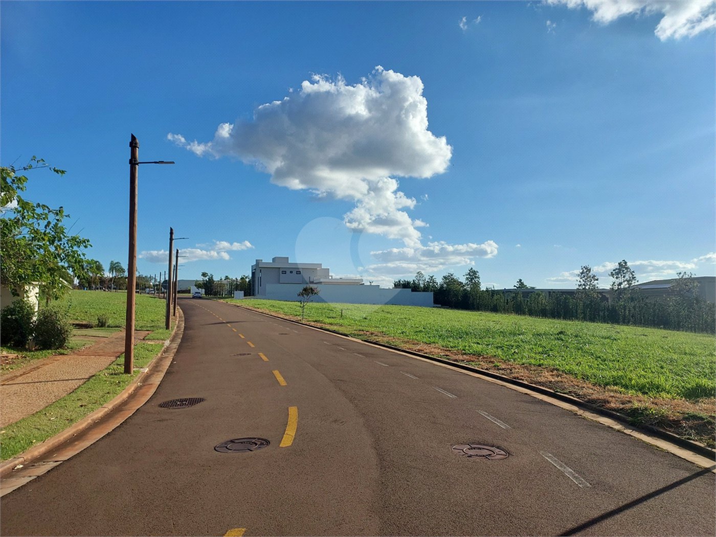 1008m² de frente pro campo de golf