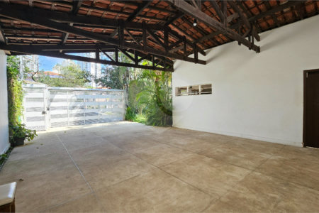 Casa à venda com 3 suítes em Brooklin, São Paulo, SP