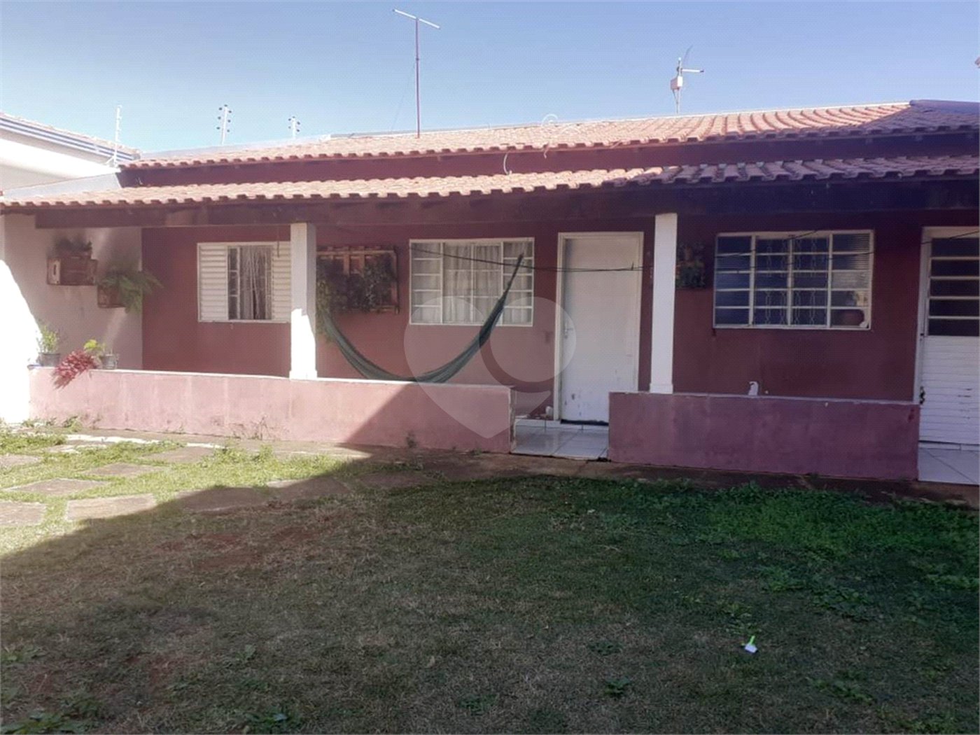Casa térrea no Itamaraty.