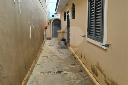 Casa térrea para venda.