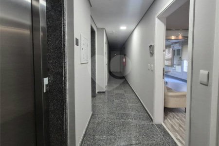 Sala comercial para venda ou locação na Brig.ís Antônio entre Paulista e Parque do Ibirapuera, 70 m², duas vagas de garagem