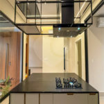 Indaiatuba - Condominio Sapezal - R$ 2.400.000,00 - Área Total 360,00 m² - Área Construída 213,32 m² - TÉRREA - 03 suítes sendo a master com closet; - Escritório; Lavabo; Cozinha com cooktop e planejados; Gourmet com churrasqueira; Ambientes preparados para ar condicionado; Piscina com cascata,