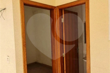 Excelente Sobrado à venda no Ipiranga c/ 220m2 - 4 Suítes/2 Vagas - 600 m. metrô Sacomã