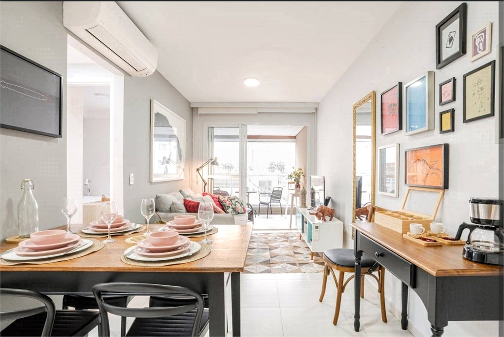 Pratico e moderno apartamento mobiliado de 45 m2 na Bela Vista