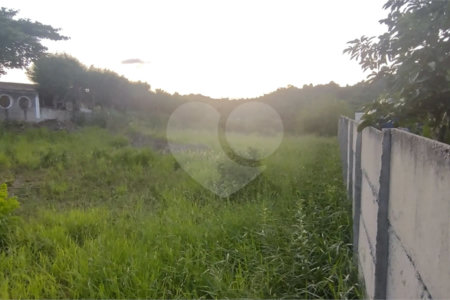 Terreno de 1000 m² Localizado Jardim Estância Brasil em Atibaia-SP.