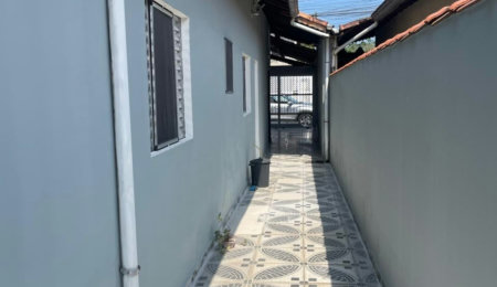 Casa à venda com 2 quartos, sendo 1 suíte,  em melvi, Praia Grande, SP